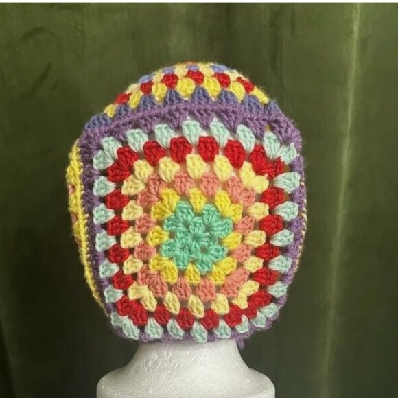 Women's Knitted Multi-Colored Hat Pilot Hat Aviator Hat - Picture 6 of 7